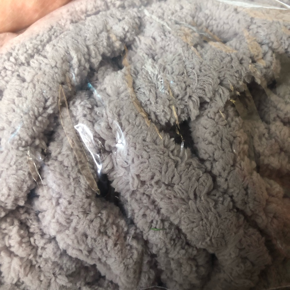 Yarn - Picture 2 of 5
